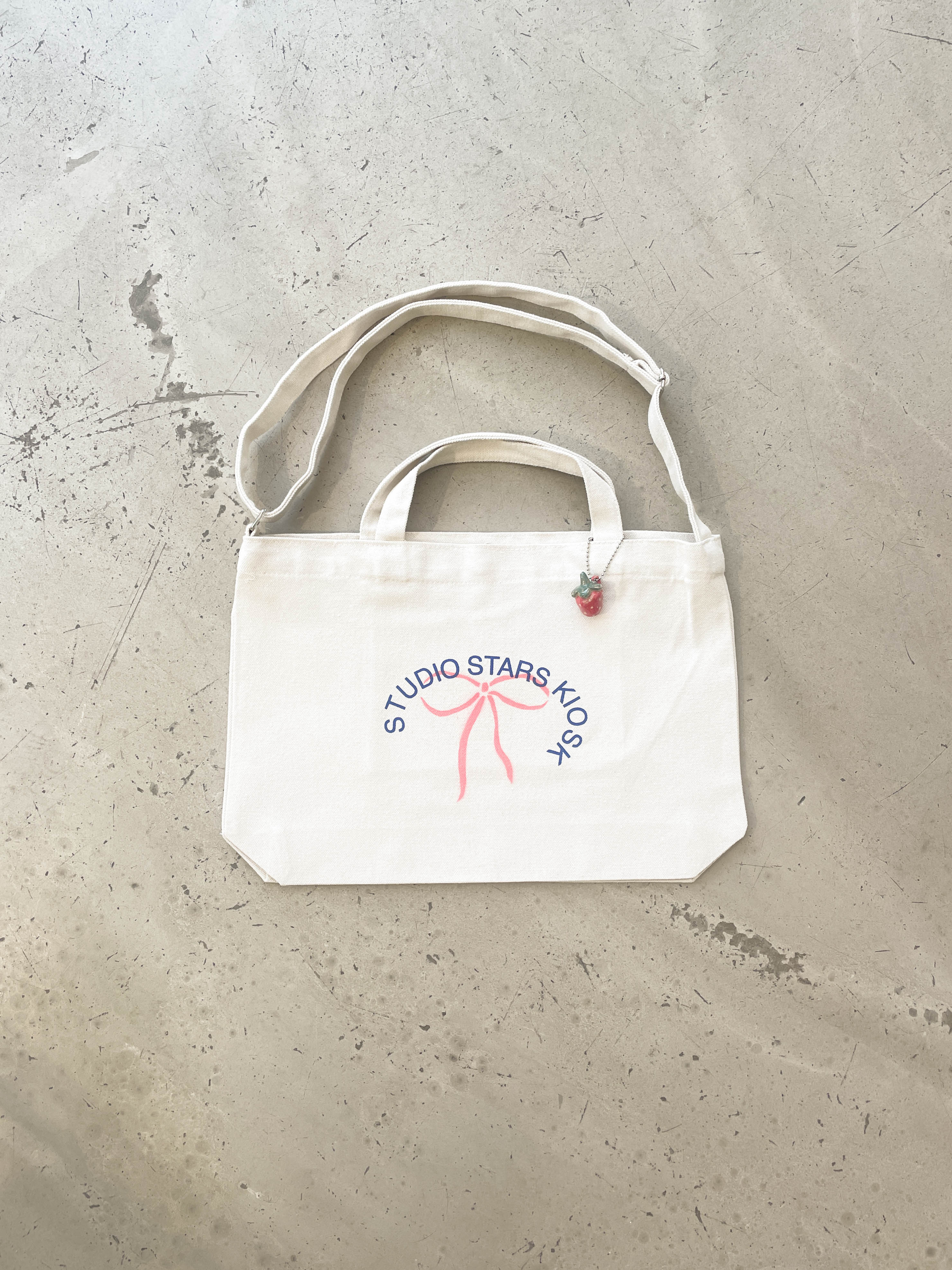 Kiosk Tote Bag   00ctmn Bow