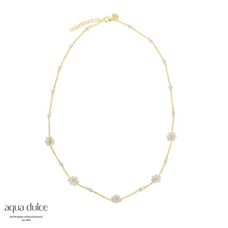 Daisy Pearl Necklace   Golden