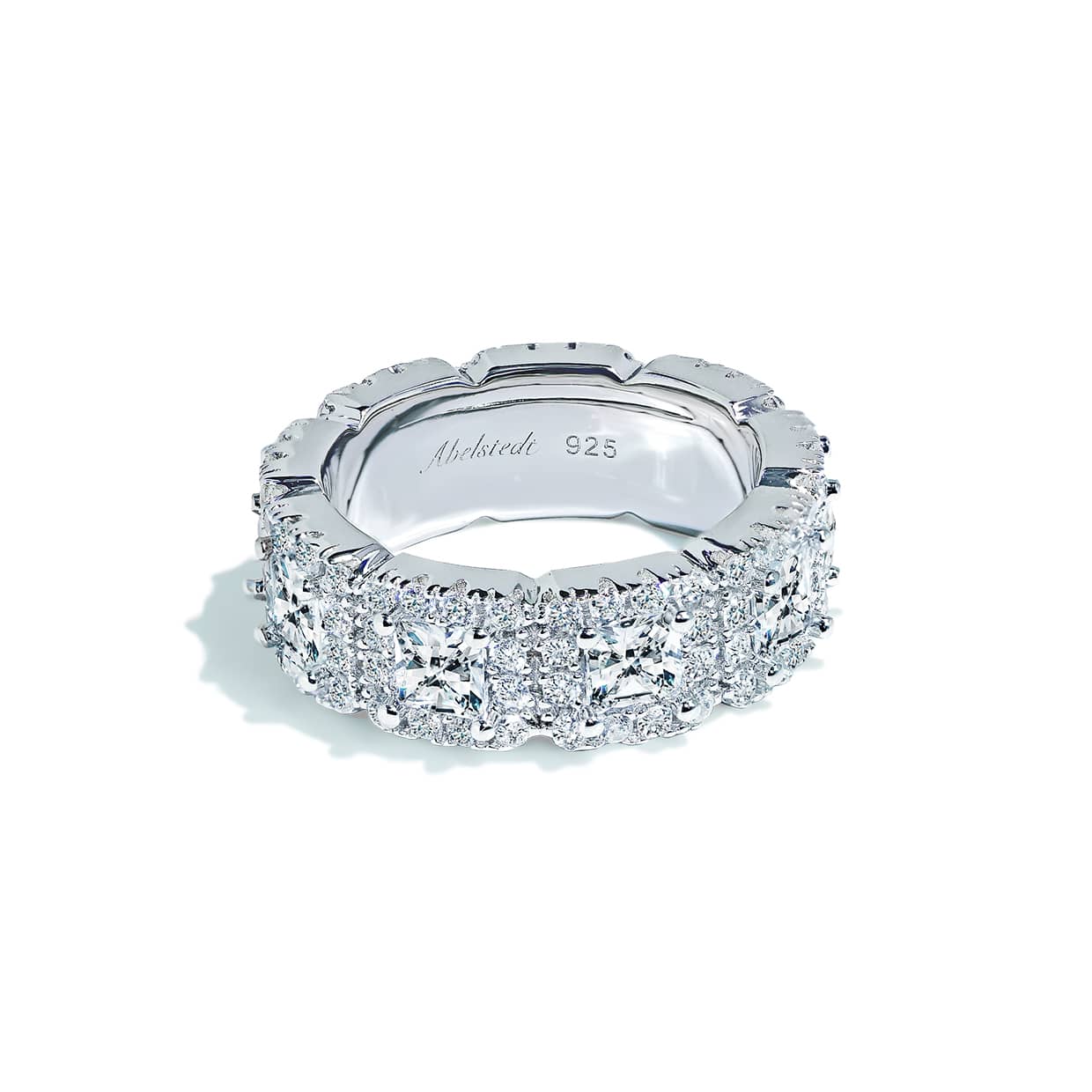 Oxford Prinsesse   Round Cut Eternity Ring