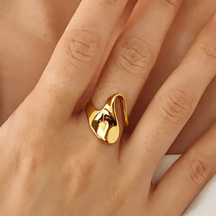 Wave Shine Ring Forgyldt Ring ædelstål Med Bølgende Form