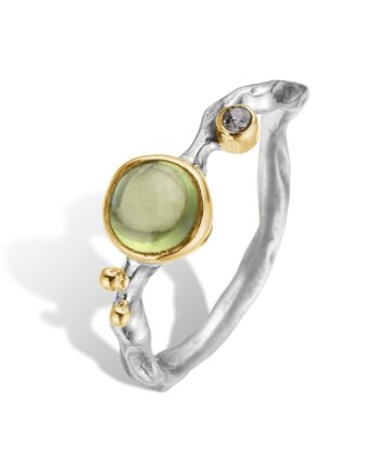 Grace Single Peridot Cabochon Ring 60