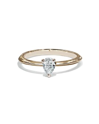 Como Solitaire Pære Cut Diamant Forlovelsesring   Guld