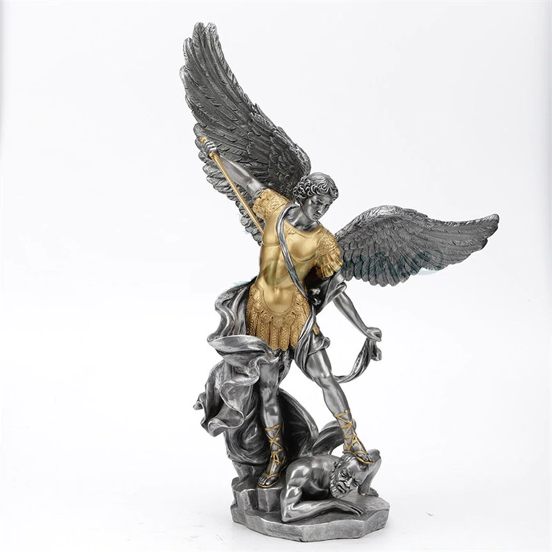 Sankt Michael Statue Og Skulptur