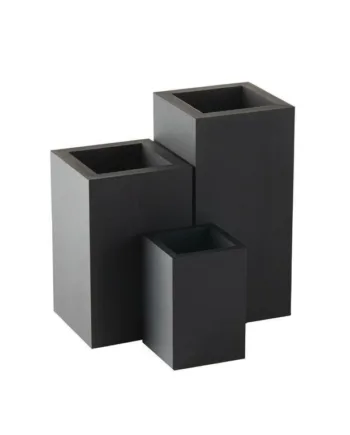 Sej Design Rektangulær Beholder   Sort Gummi Fra 110 - Kr  Vaser    Størrelser  Hurtig Levering  Størrelse 11x11x23 Cm Stor