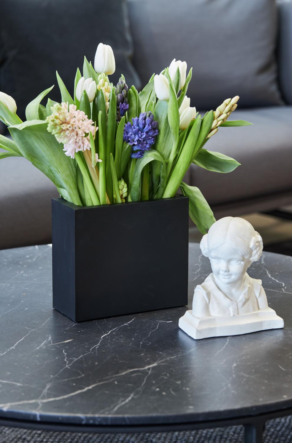 Sej Design Tulipanvase  Rektangulær  Sort Vase   Gummi 299 - Kr  Hurtig Levering