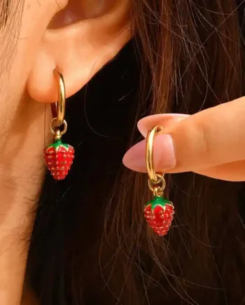 Strawberry Shine Hoops   Forgyldte Jordbær øreringe  1stk