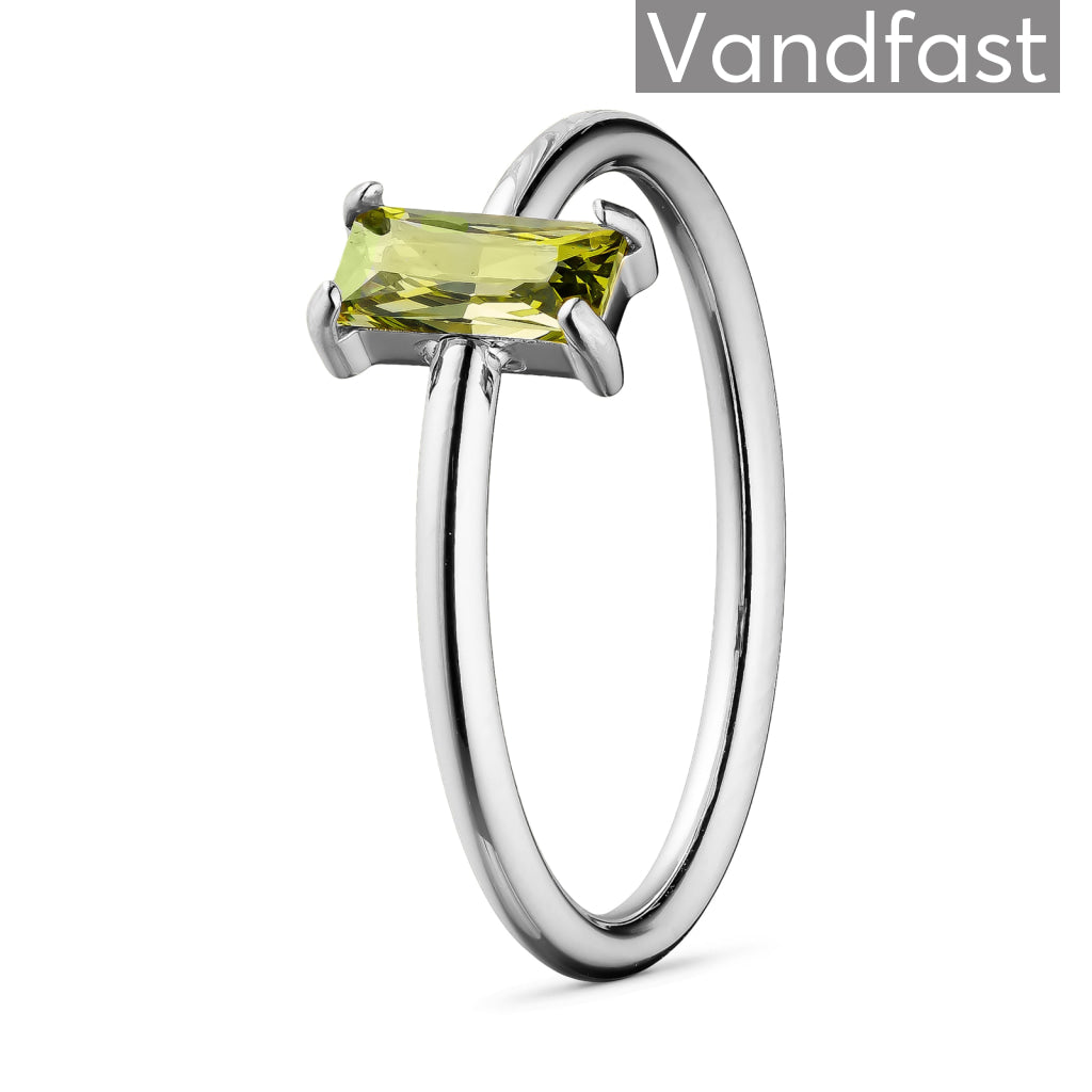 Annebrauner Deluxe Petite Peridot Ring 48