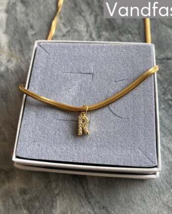 Annebrauner Snake Letter Halskæde 18k Guldbelagt