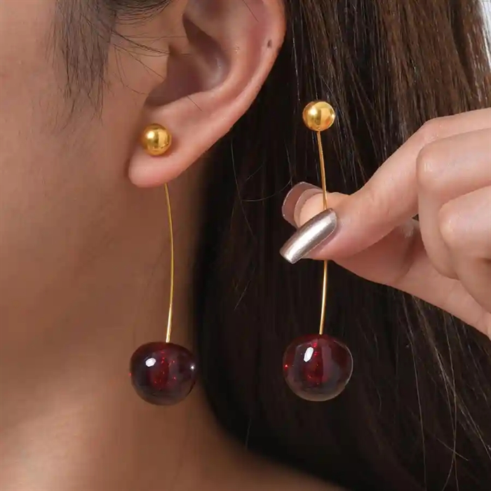 Cherry Drop ørering   Kirsebærdesign   Forgyldt ædelmetal    Stk