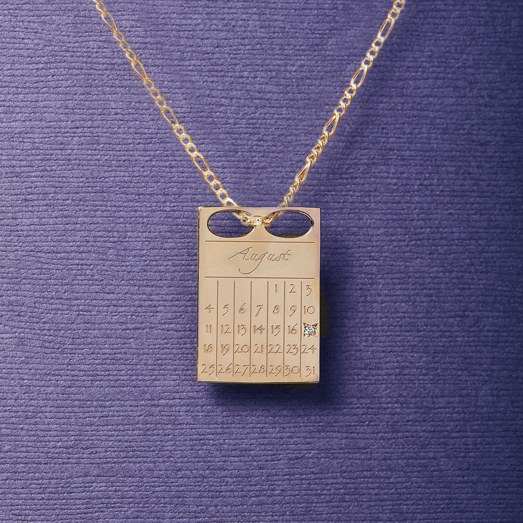 Dateplate Vedhæng Og Halskæde 50 Cm 18 Karat Sterling Sølv Med Diamant