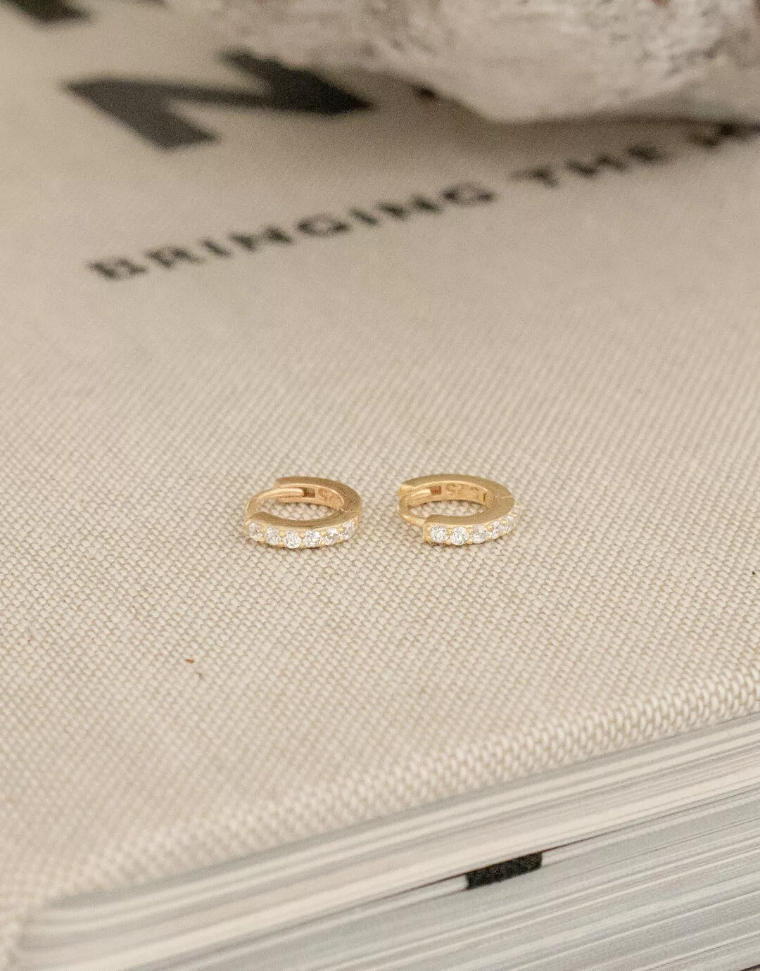 Dina 10 Mm Guld Hoops