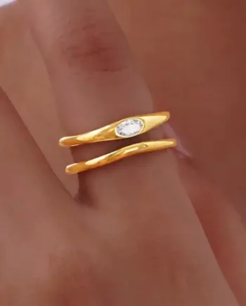 Elegant Wave Ring   Forgyldt ædelstål Med Oval Cz Sten