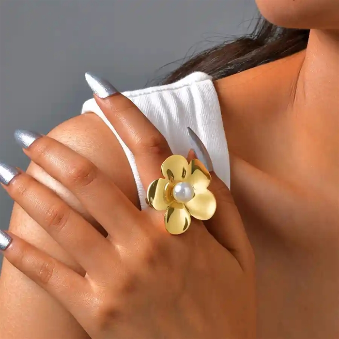 Golden Pearl Bloom   Stor Forgyldt Ring Med Shellperle