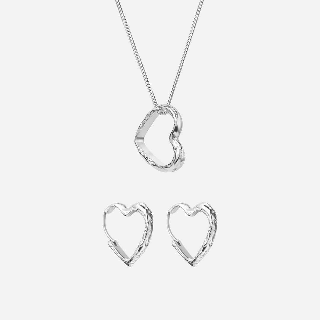 Lava Heart Halskæde   Lava Heart Hoops øreringe Sølvfarvet
