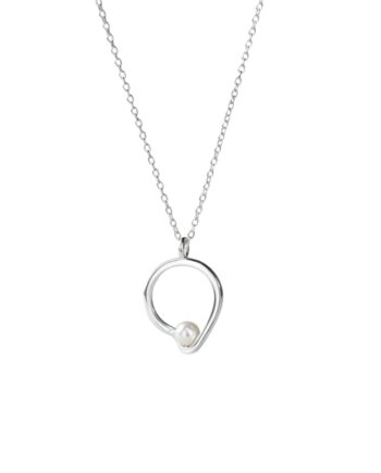 Sela Pearl Necklace   Silver