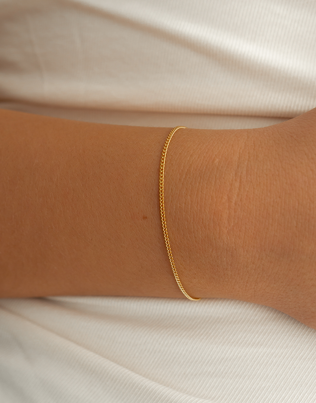 Sia Guld Armbånd