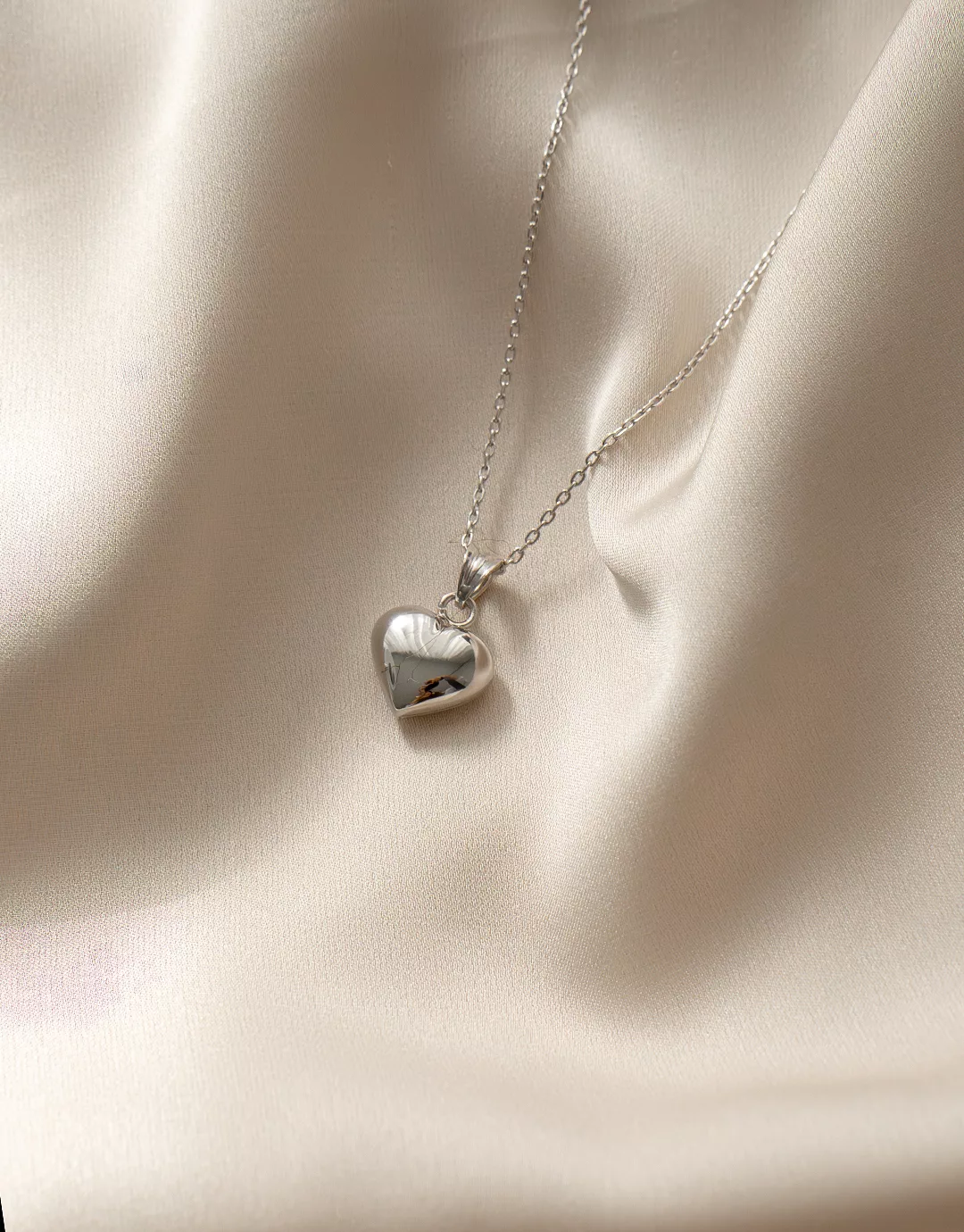Simple Heart Sølv Hjerte Halskæde  Forudbestilling