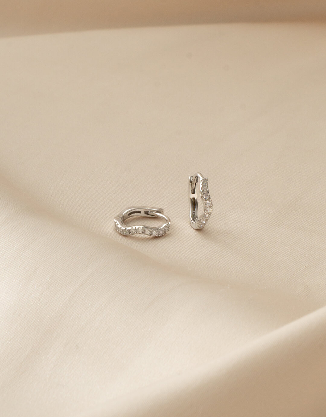 Sparkle Wave 10 Mm Sølv Hoops