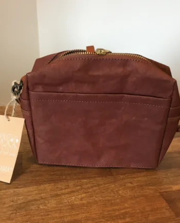 Tilbud Lille Skuldertaske Cognac Farve Fra Uashmama  Spar 70  Nu 175 Kr